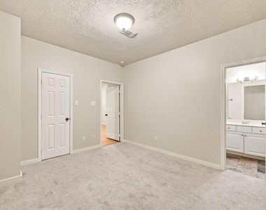 1333 W 21st Street - Photo Thumbnail 32