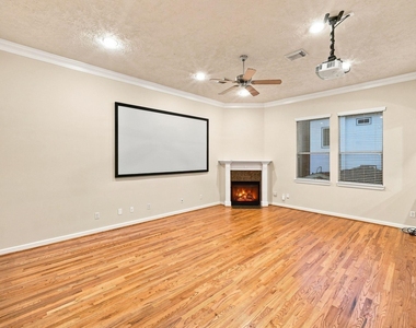 1333 W 21st Street - Photo Thumbnail 21