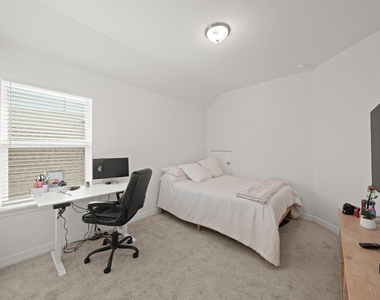 24531 Greeley Lake Drive - Photo Thumbnail 28
