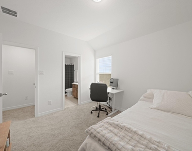 24531 Greeley Lake Drive - Photo Thumbnail 29