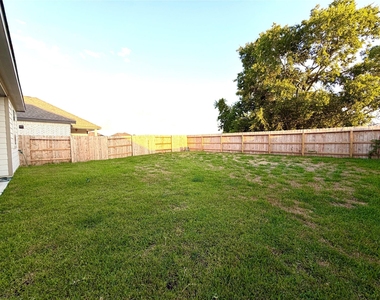 32011 Sweet Pea Meadows Drive - Photo Thumbnail 32