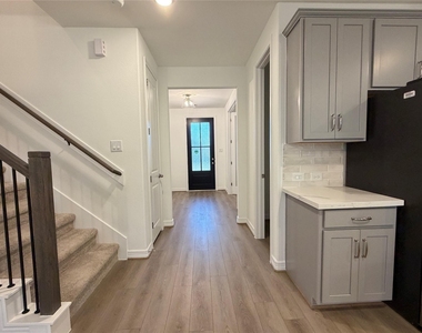 32011 Sweet Pea Meadows Drive - Photo Thumbnail 13