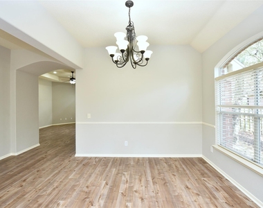 18 Barn Lantern Place - Photo Thumbnail 8