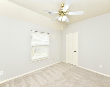 18 Barn Lantern Place - Photo Thumbnail 35