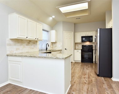 18 Barn Lantern Place - Photo Thumbnail 14
