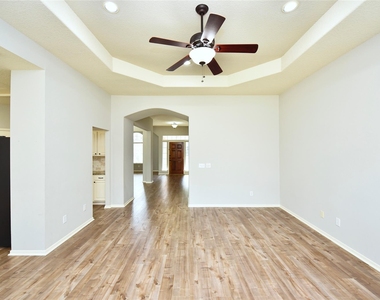 18 Barn Lantern Place - Photo Thumbnail 13
