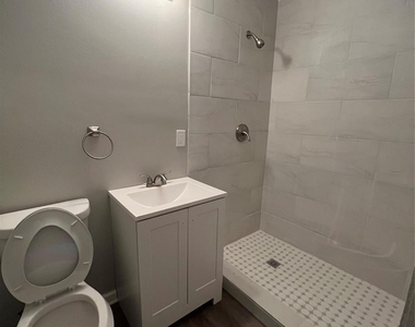 1418 2nd Avenue N - Photo Thumbnail 6