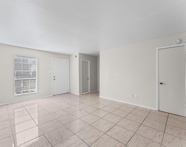 12208 Ormandy Street - Photo Thumbnail 2