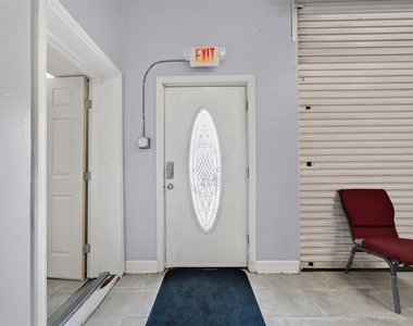 2213 Ellis Drive - Photo Thumbnail 25