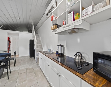 2213 Ellis Drive - Photo Thumbnail 13