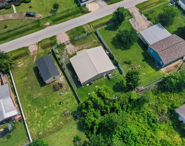 2213 Ellis Drive - Photo Thumbnail 36