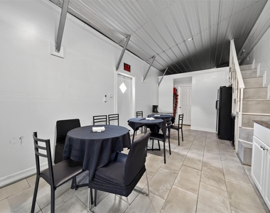 2213 Ellis Drive - Photo Thumbnail 10