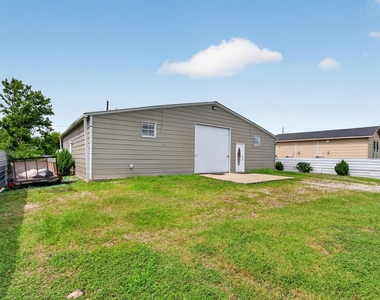 2213 Ellis Drive - Photo Thumbnail 32