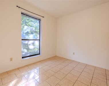 13 Columbella Street - Photo Thumbnail 15
