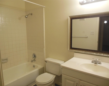 6500 Sands Point Drive - Photo Thumbnail 6
