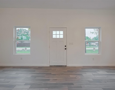 9005 Hilda Street - Photo Thumbnail 1