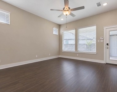 28615 Eden Creek Trail - Photo Thumbnail 1