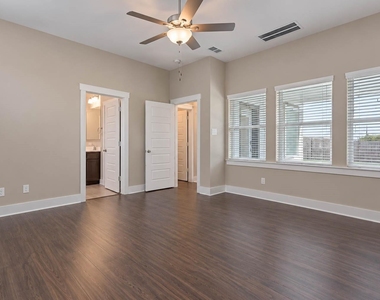 28615 Eden Creek Trail - Photo Thumbnail 2