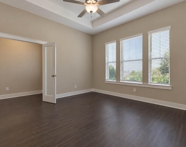 28615 Eden Creek Trail - Photo Thumbnail 5