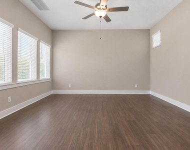 28615 Eden Creek Trail - Photo Thumbnail 3