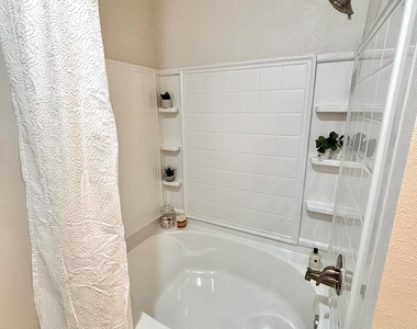 3999 John Sharp Drive - Photo Thumbnail 7