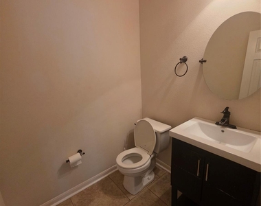 2715 Riverhollow Lane - Photo Thumbnail 19