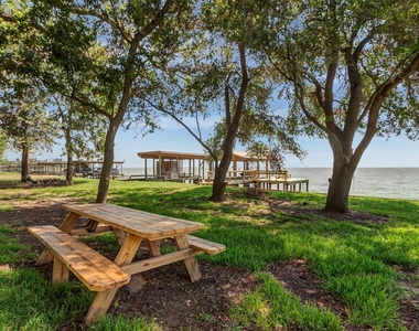 354 Edgewater Way - Photo Thumbnail 26