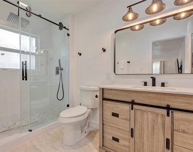 354 Edgewater Way - Photo Thumbnail 20