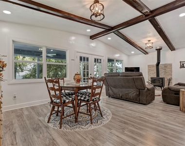 354 Edgewater Way - Photo Thumbnail 13
