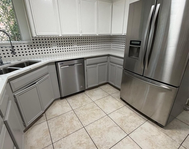 5106 Wightman Court - Photo Thumbnail 3