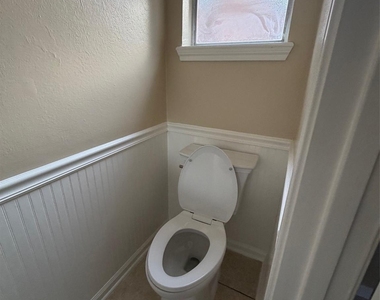 5106 Wightman Court - Photo Thumbnail 4