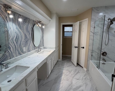 5106 Wightman Court - Photo Thumbnail 11