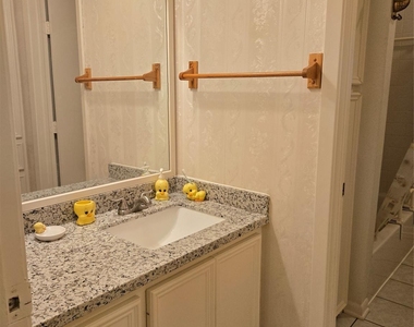 8918 Mobud Drive - Photo Thumbnail 15