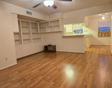 8918 Mobud Drive - Photo Thumbnail 4