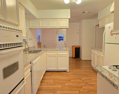 8918 Mobud Drive - Photo Thumbnail 13