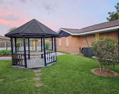 8918 Mobud Drive - Photo Thumbnail 18