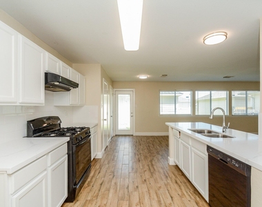 1505 Nichole Woods Drive - Photo Thumbnail 8