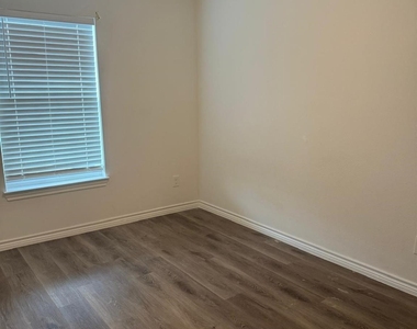 2800 Jeanetta Street - Photo Thumbnail 14