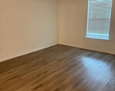 2800 Jeanetta Street - Photo Thumbnail 15