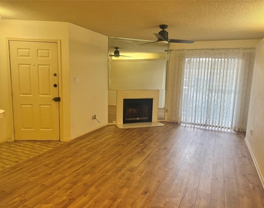 2121 Hepburn Street - Photo Thumbnail 1