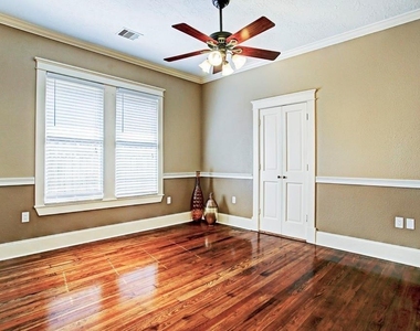 622 W 16th Street - Photo Thumbnail 7