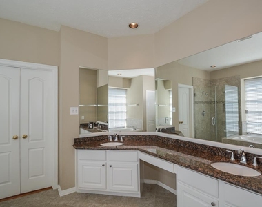910 Chinni Court - Photo Thumbnail 17