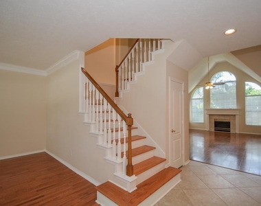910 Chinni Court - Photo Thumbnail 6