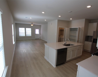 124 Rising Cedar Lane - Photo Thumbnail 2