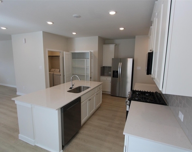 124 Rising Cedar Lane - Photo Thumbnail 3