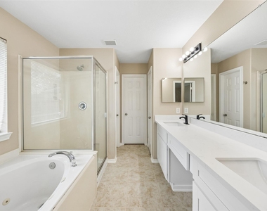 12030 Parkers Hideaway Drive - Photo Thumbnail 11