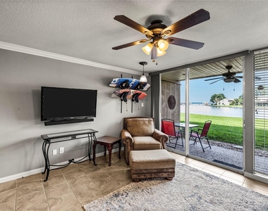 12600 Melville Drive - Photo Thumbnail 6