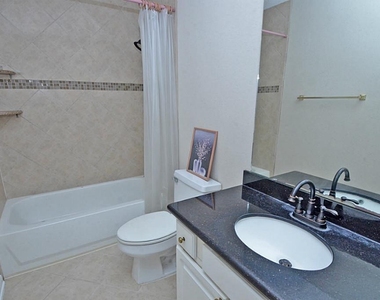 523 Crestridge Drive - Photo Thumbnail 20