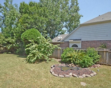 523 Crestridge Drive - Photo Thumbnail 22