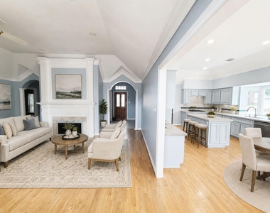 2115 Grandmill Lane - Photo Thumbnail 7